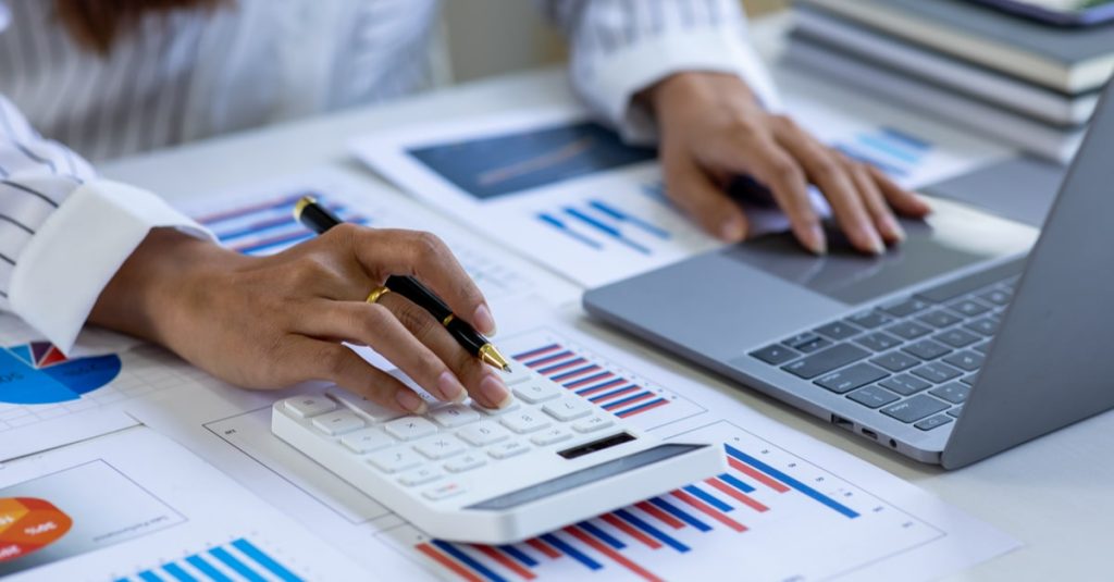 Skills to Prepare to Become Financial Reporting Analyst - Financial Treat
