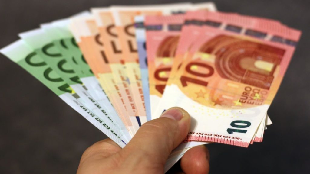 wealth-management-financial-treat